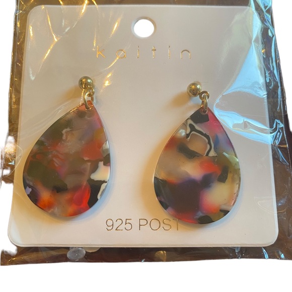 Color Splattered Acrylic Teardrop Shaped Earrings - Picture 4 of 6